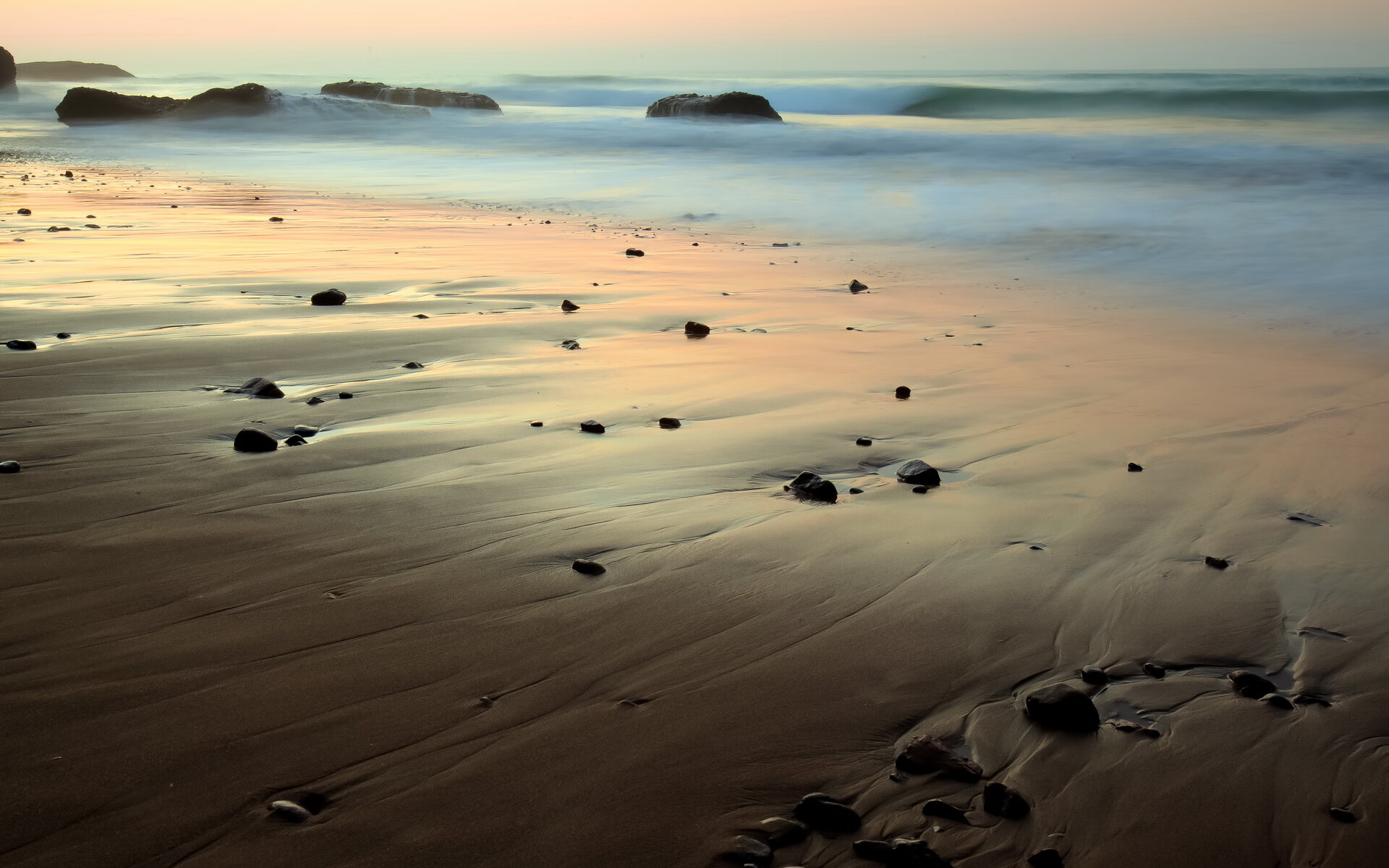 kaiyun官方入口登录-足球界焦点！女子联赛角逐新华浦杯，谁能笑到最后