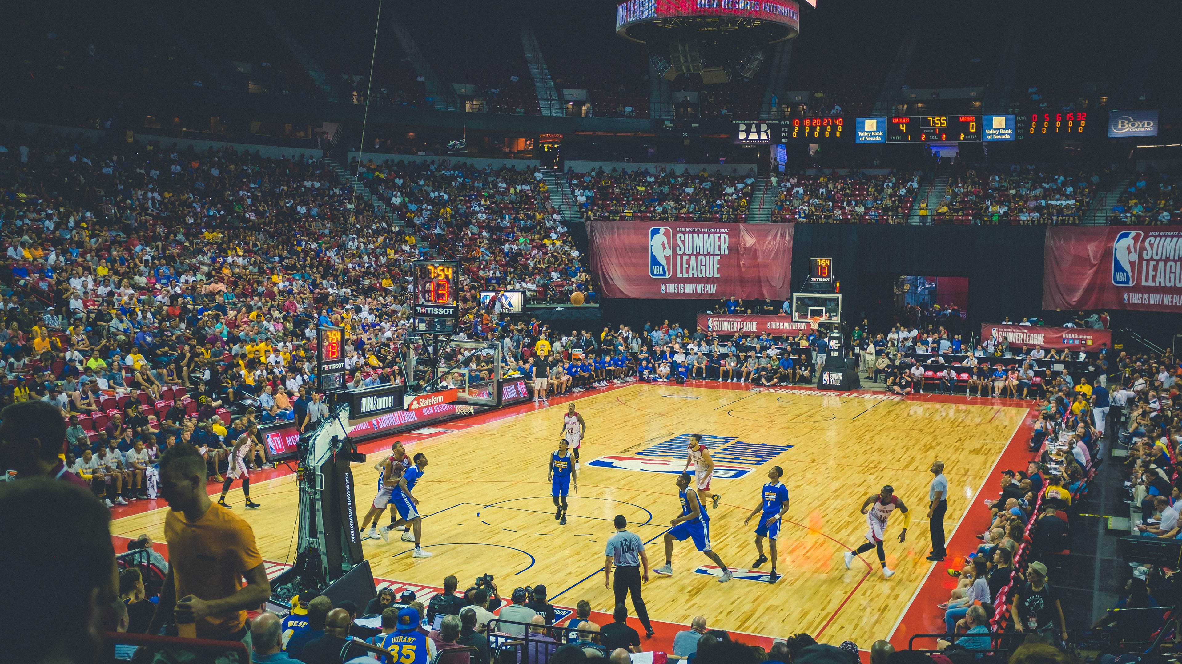 英雄联盟“冰封之战”全国巡回赛精彩纷呈,英雄联盟比赛在冰岛