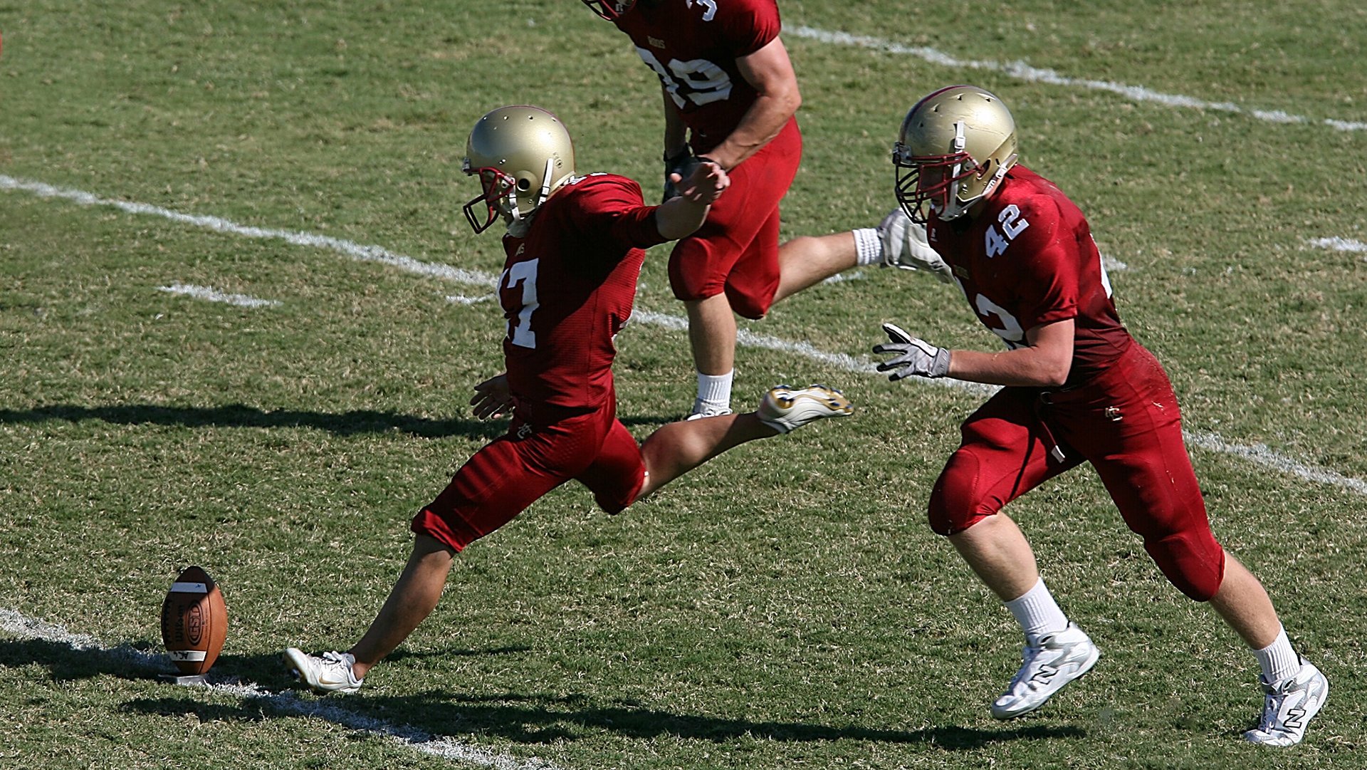 足球联合培训基地在长三角区域启用，专业足球训练基地
